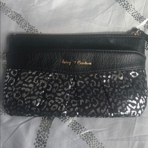 Wristlet